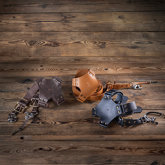 Leather camera harness for wedding photographers by Bronkey