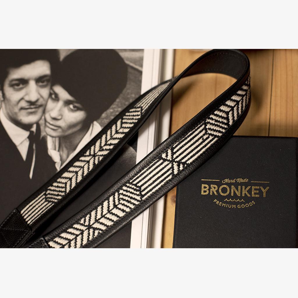 Jaipur #103 - Fabric & Leather camera strap - Handmade Bronkey Premium Goods ®