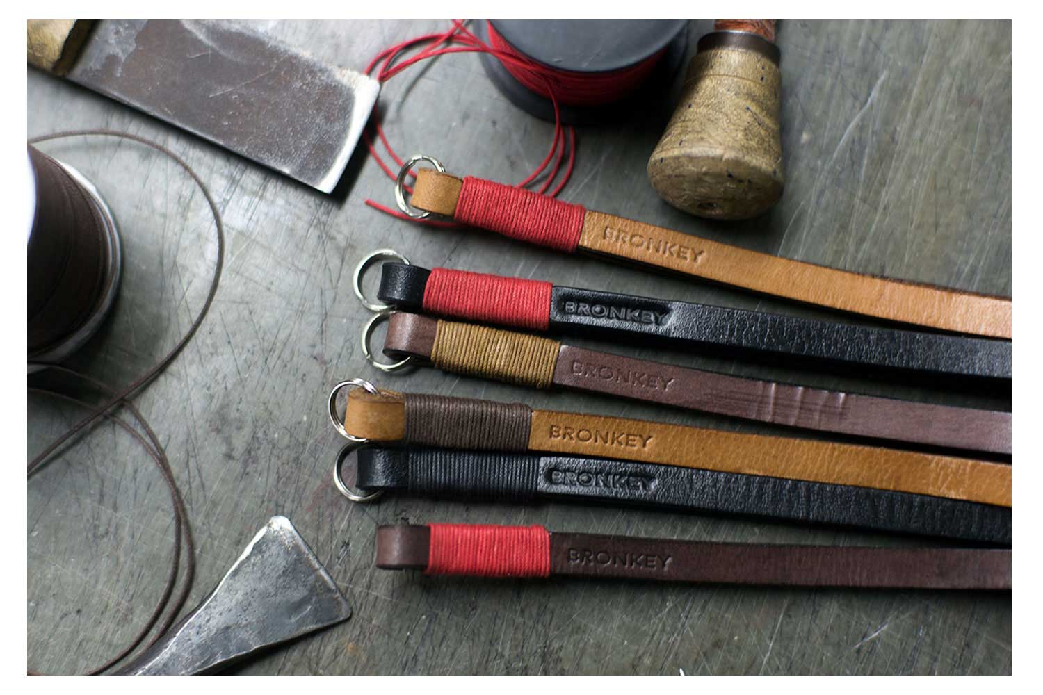 Handmade leather photography accessories crafted in Spain