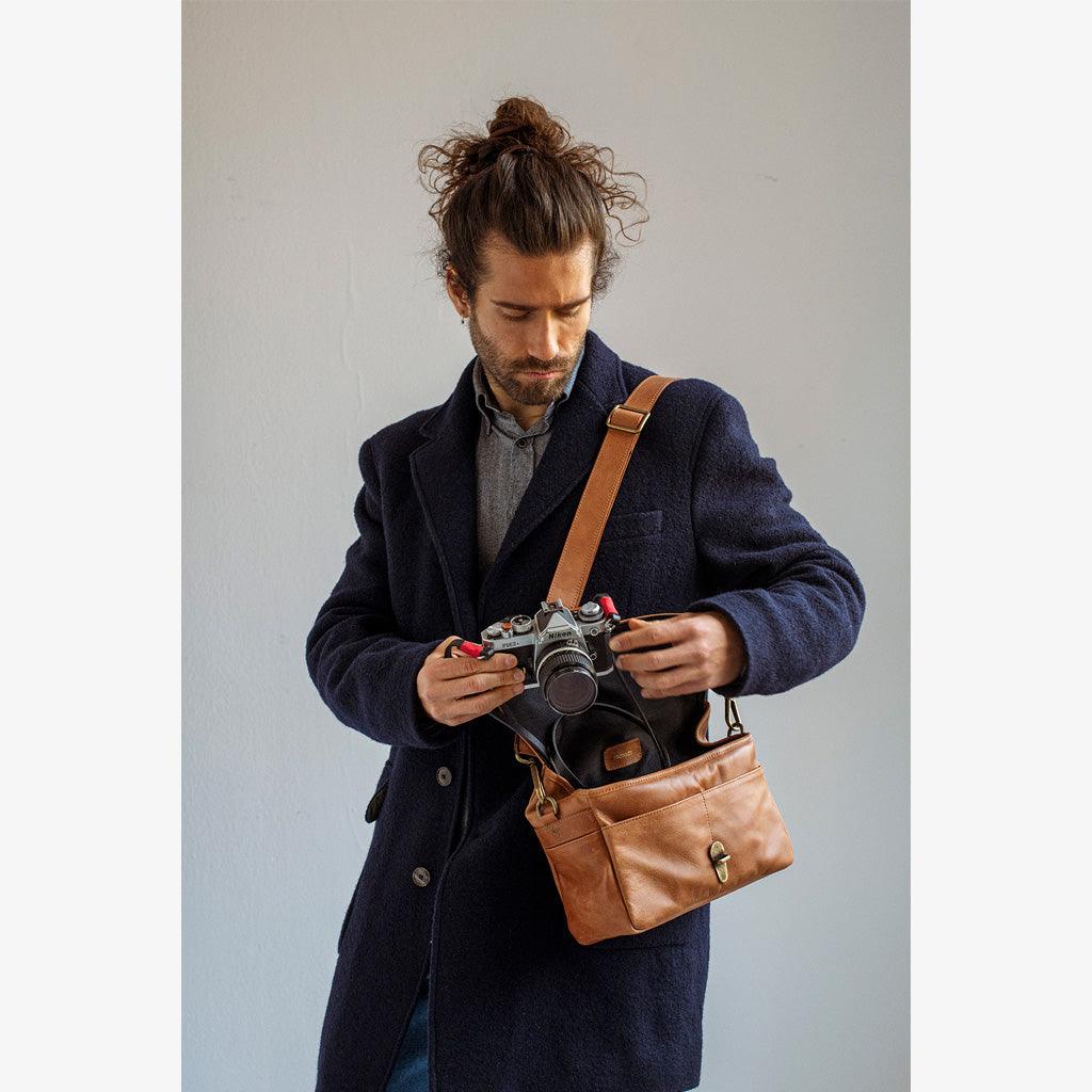 París tanned Leather Camera Bag - Handmade Bronkey Premium Goods ®