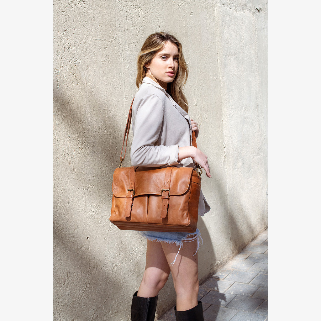 Roma Tanned Leather Camera Bag