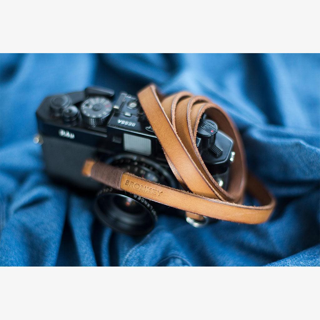 Tokyo #106 - Tanned &amp; brown leather camera strap - Handmade Bronkey Premium Goods ®